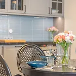 Modern, Bright And Welcoming Oceanfront Apartman