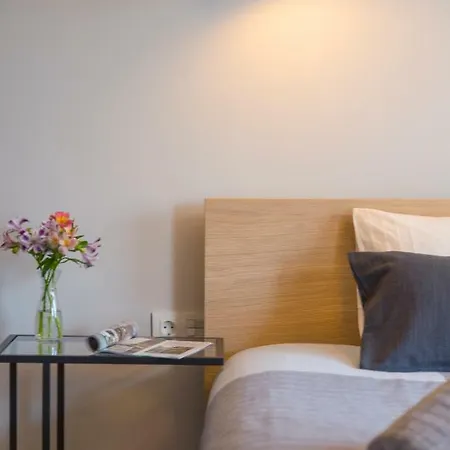Modern, Bright And Welcoming Oceanfront Апартаменты
