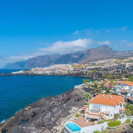 Modern, Bright And Welcoming Oceanfront * Пуэрто-де-Сантьяго